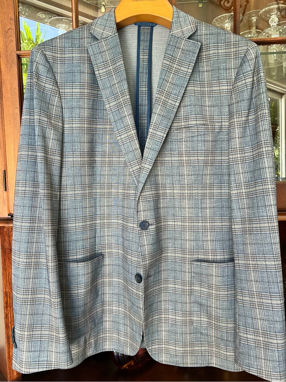 Wrinkle Free Stretch Soft Men's Plaid Blazer - Sport Coat - Picture 2 of 14